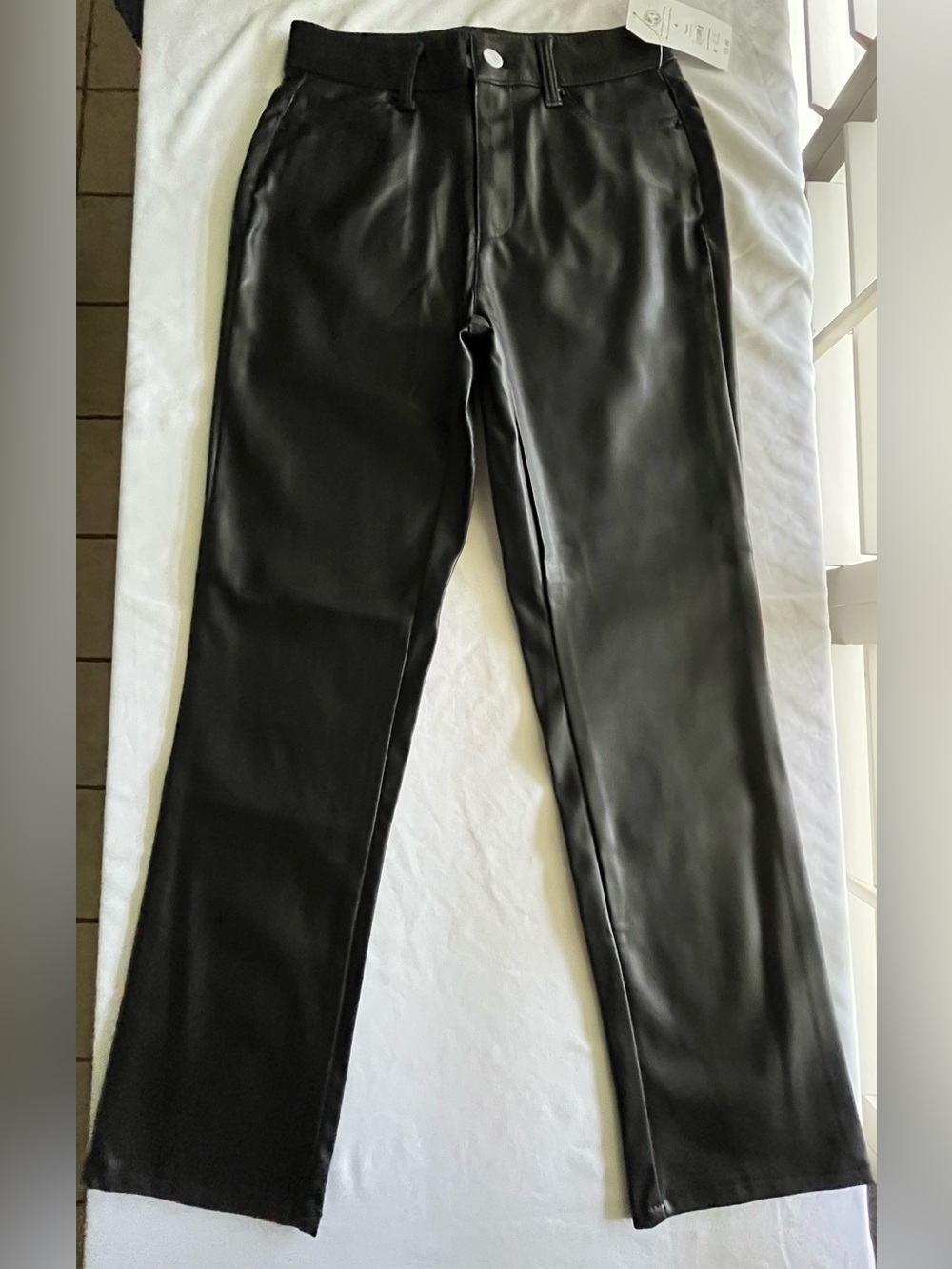 NWT Time and Tru Faux Leather Pants Women’s Size 4 High Rise Straight Black